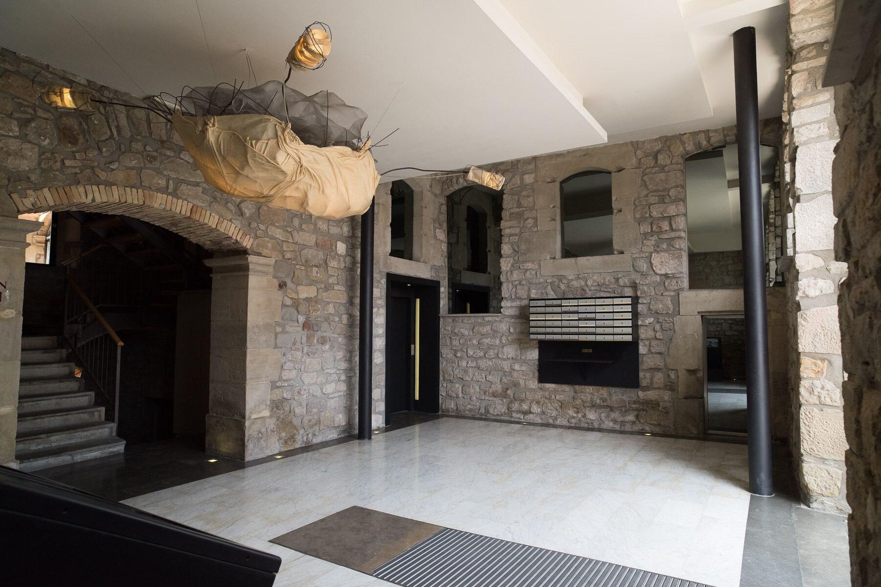 Vista Lobby Urbi Apartments