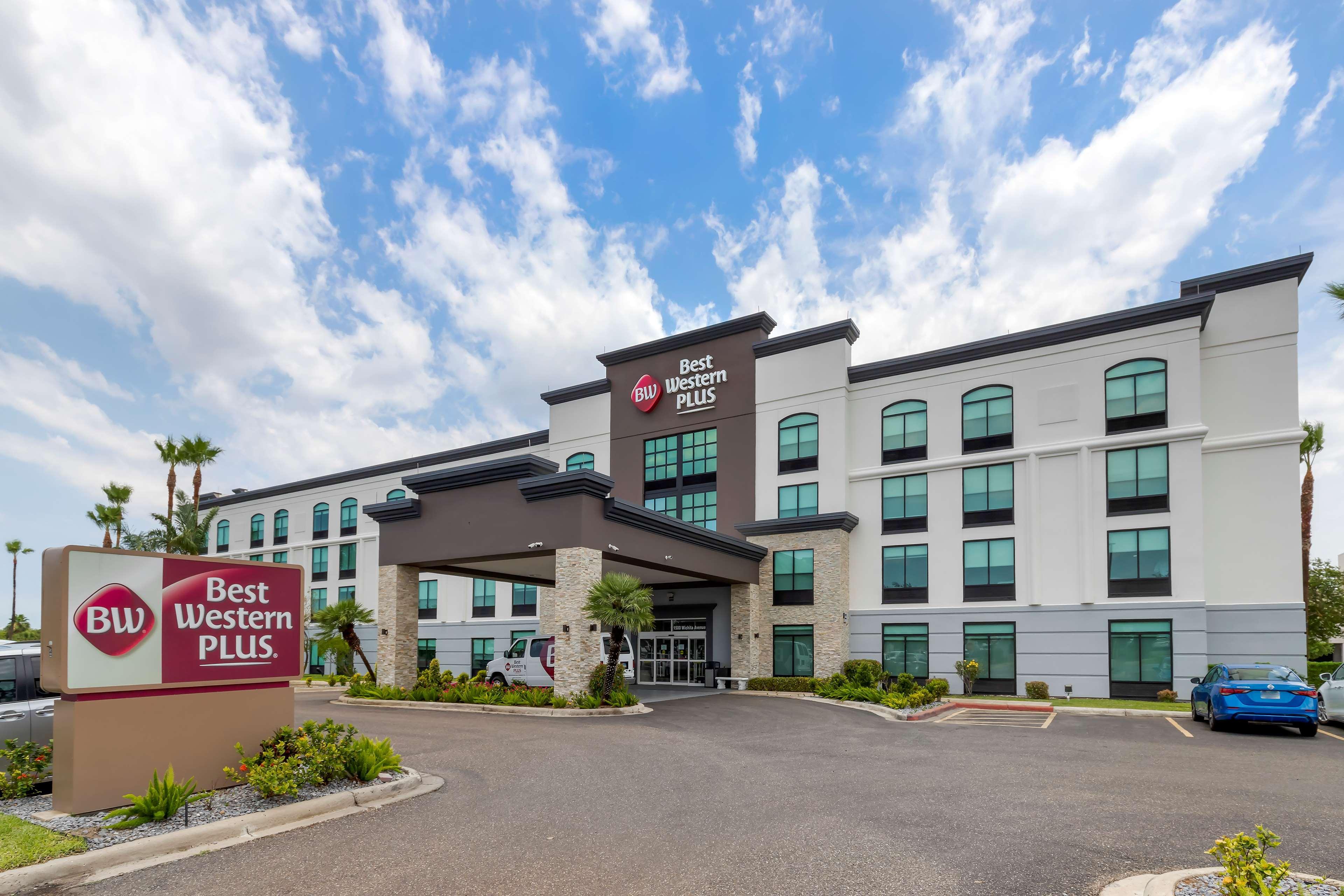 Vista Exterior Best Western Plus McAllen Airport Hotel