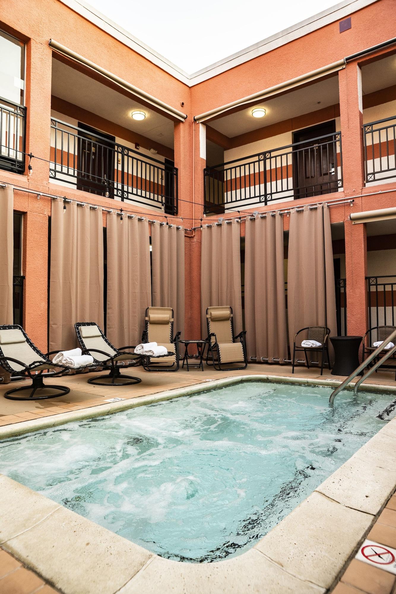 Spa Days Inn by Wyndham Concord