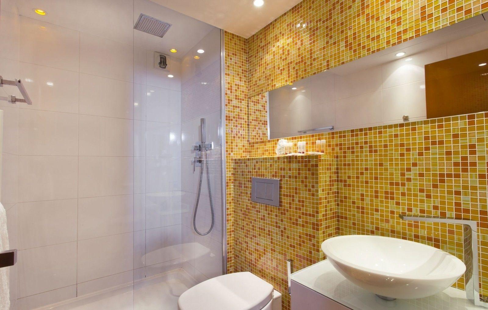 Comodidades do quarto Color Design Hotel