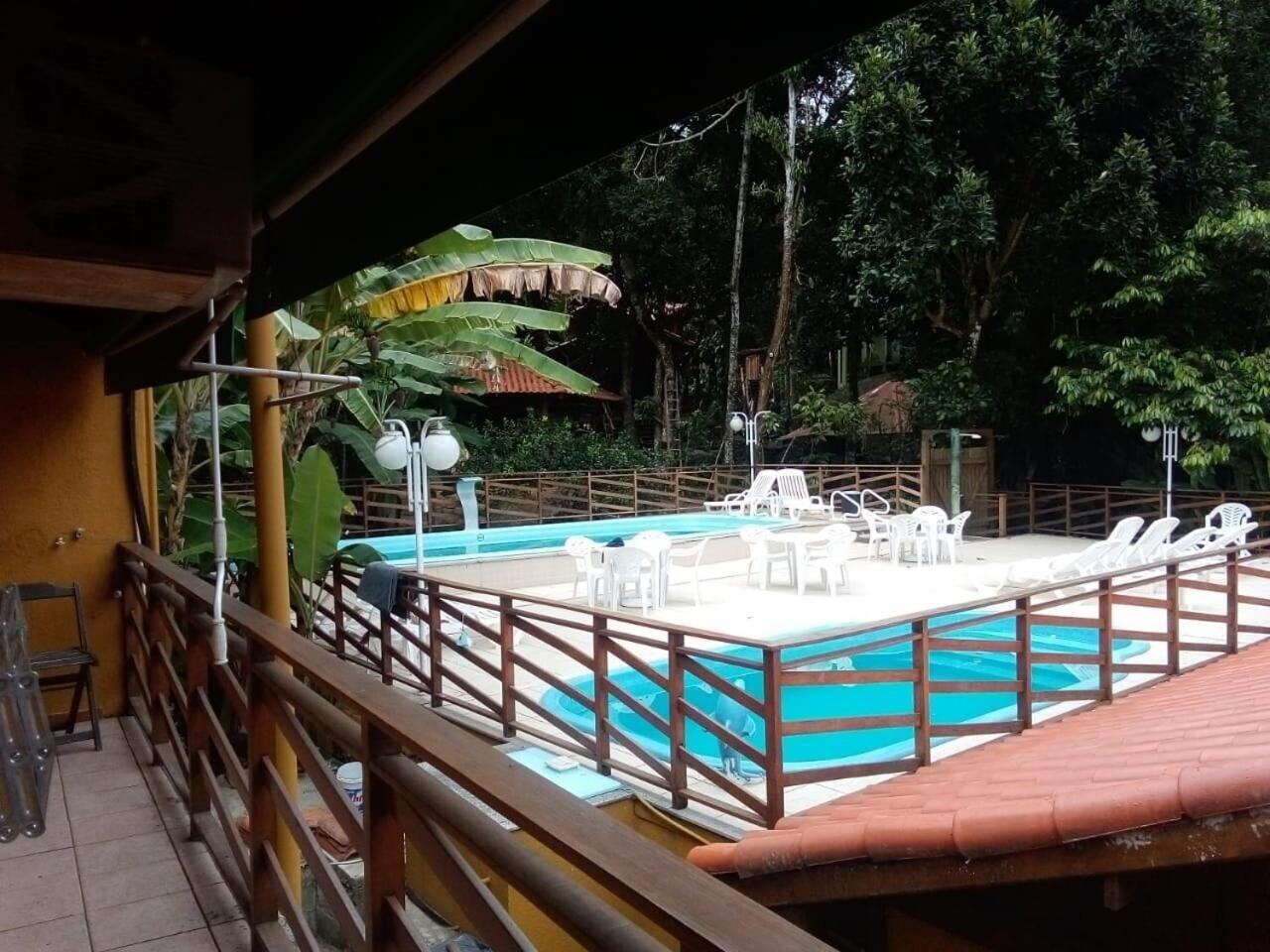 Vista Piscina Pousada Mata Nativa