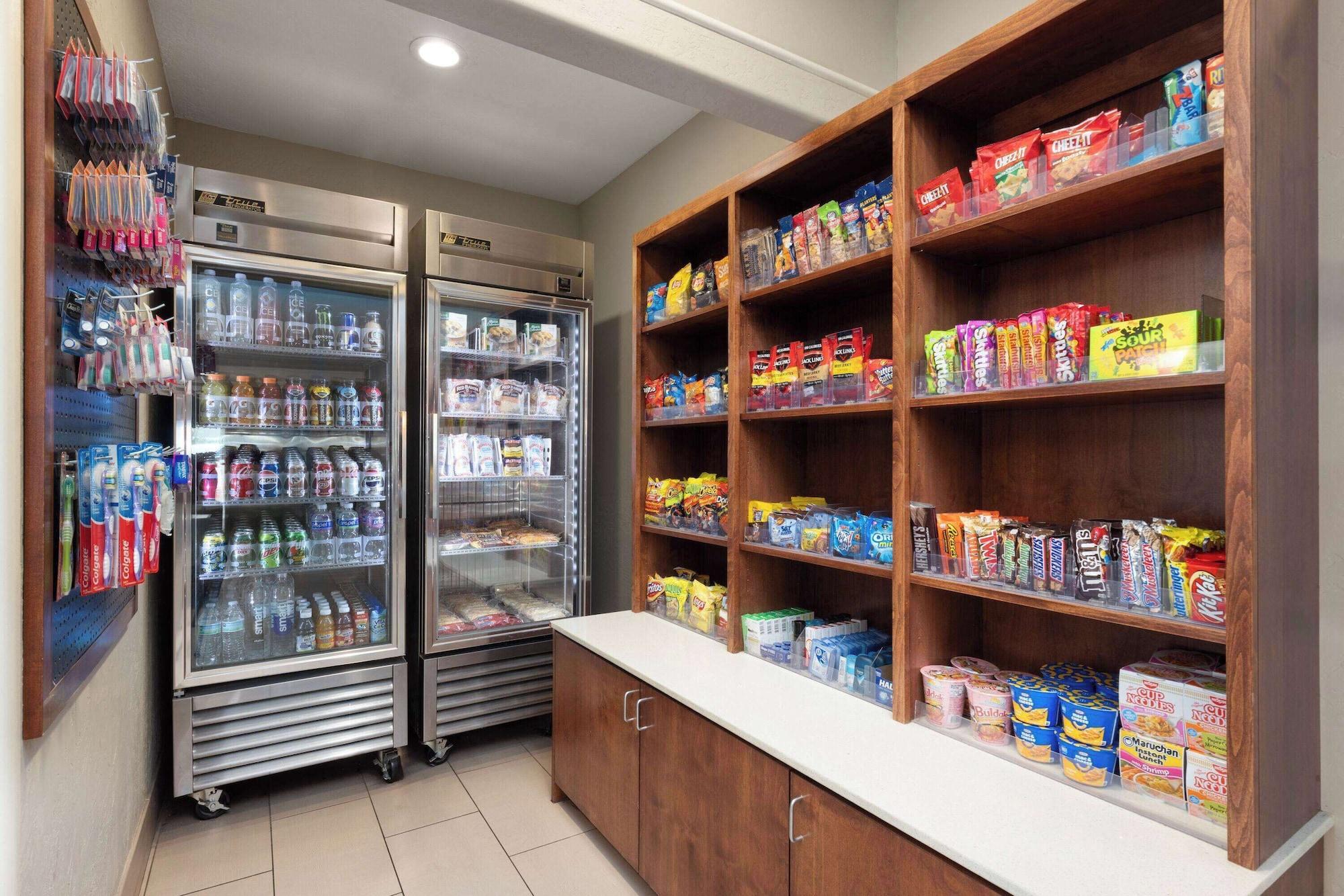 Restaurant La Quinta Inn & Suites by Wyndham Bakersfield North