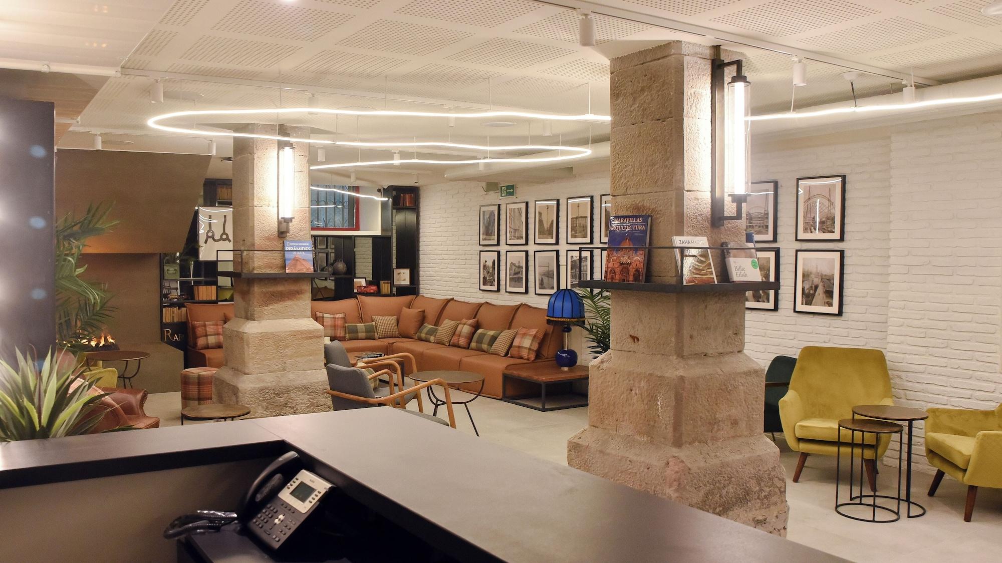 Vista Lobby Latroupe La Granja