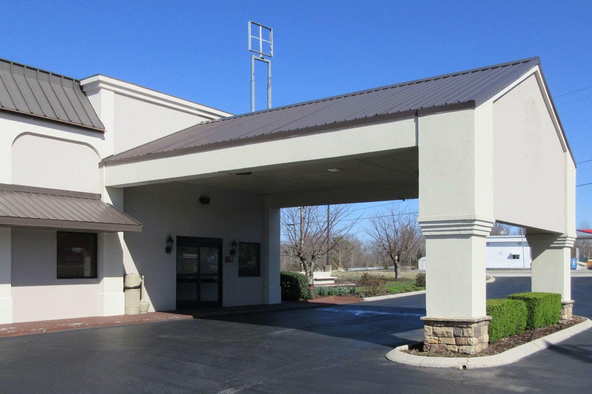 Varios Econo Lodge Inn & Suites Manchester North