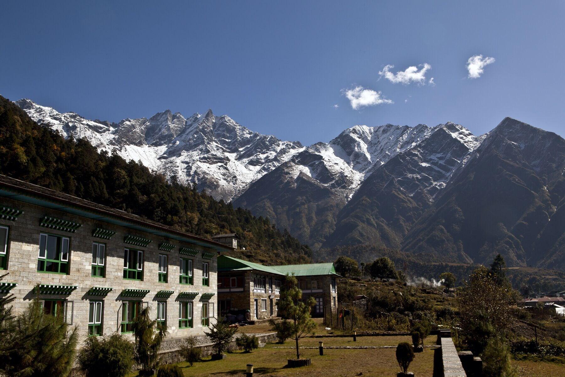 Varios Mountain Lodges of Nepal - Lukla