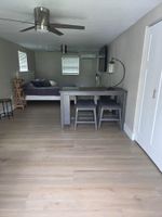 Renta temporal - Tranquil apartment with AC in sunny Tampa