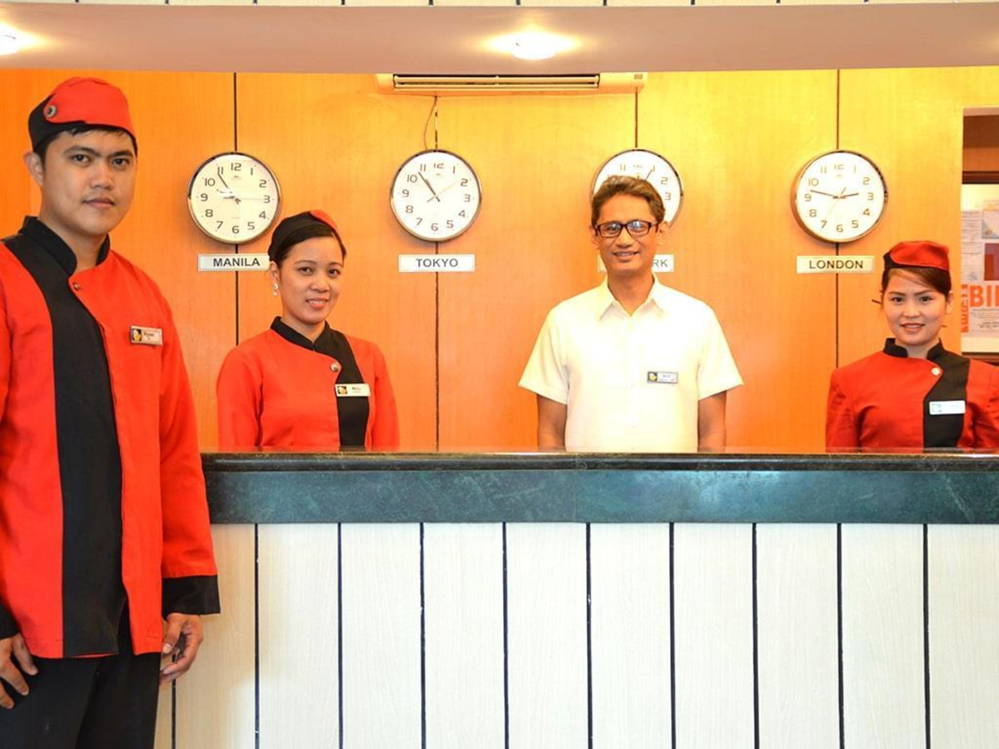 Vista Lobby Hotel Sogo Sta. Rosa Laguna