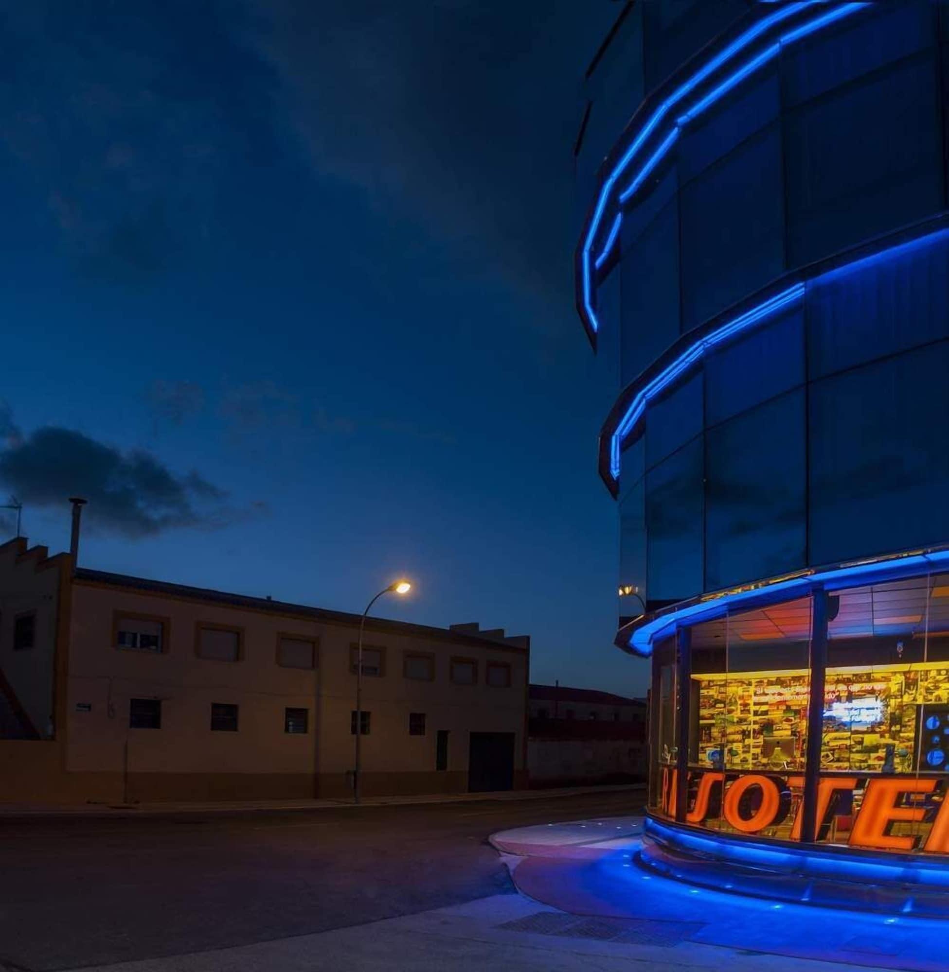 Vista Exterior Resotel