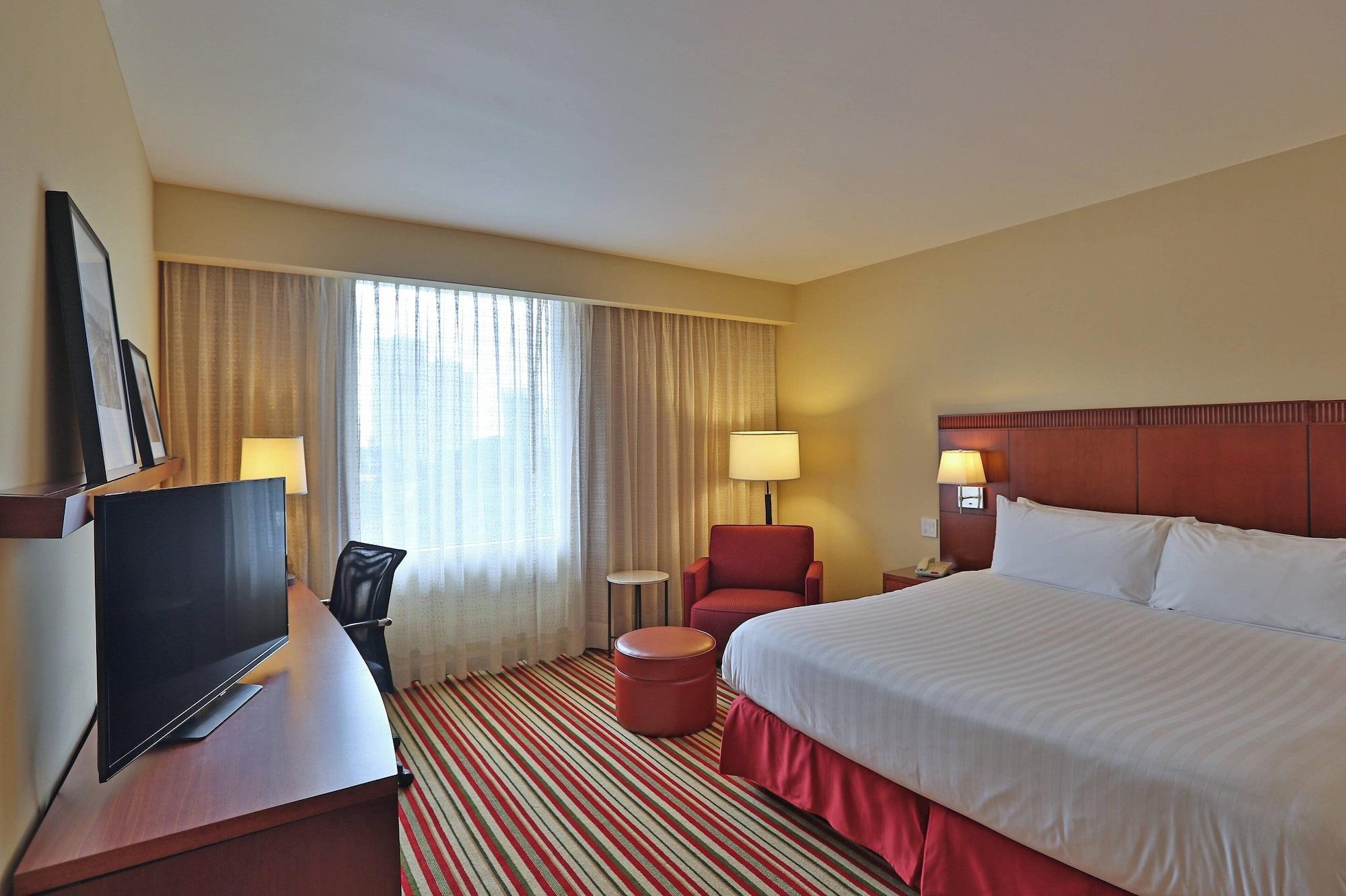 Habitación Courtyard by Marriott Panama Multiplaza Mall