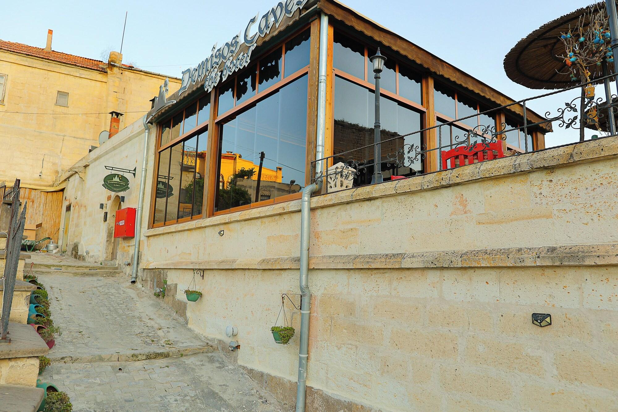 Vista Exterior Demisos Caves The Hotel