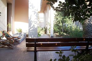 Alquiler Vacacional - Two adjoining apartments in the villa (equipped terrace, games, wi-fi, etc.)