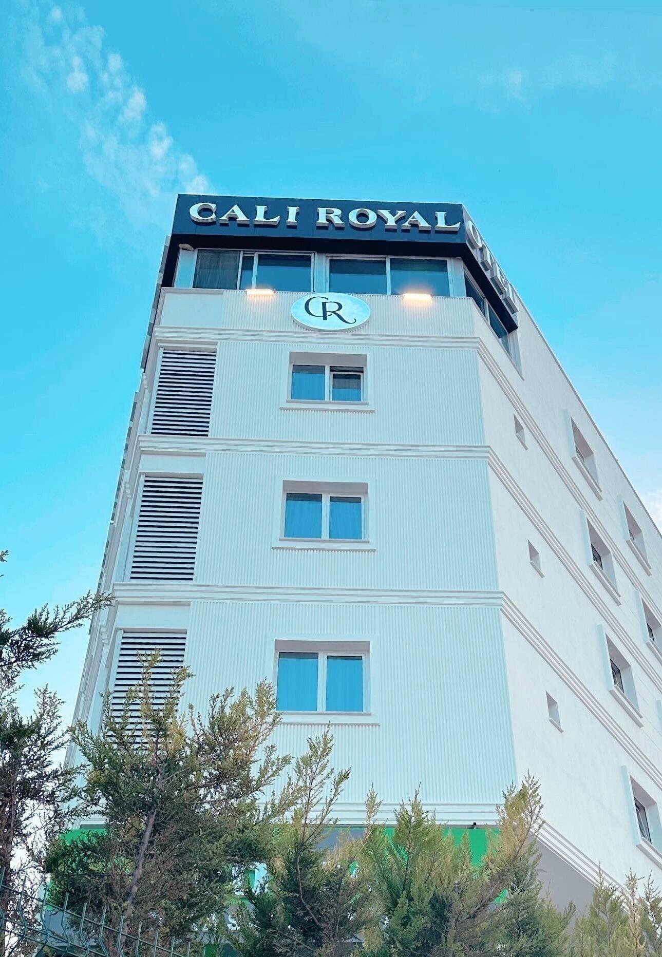 Vista Exterior Cali Royal Otel