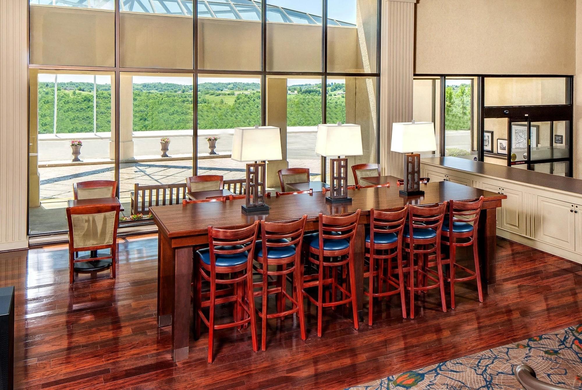 Restaurant Wingate by Wyndham St. Clairsville/Wheeling