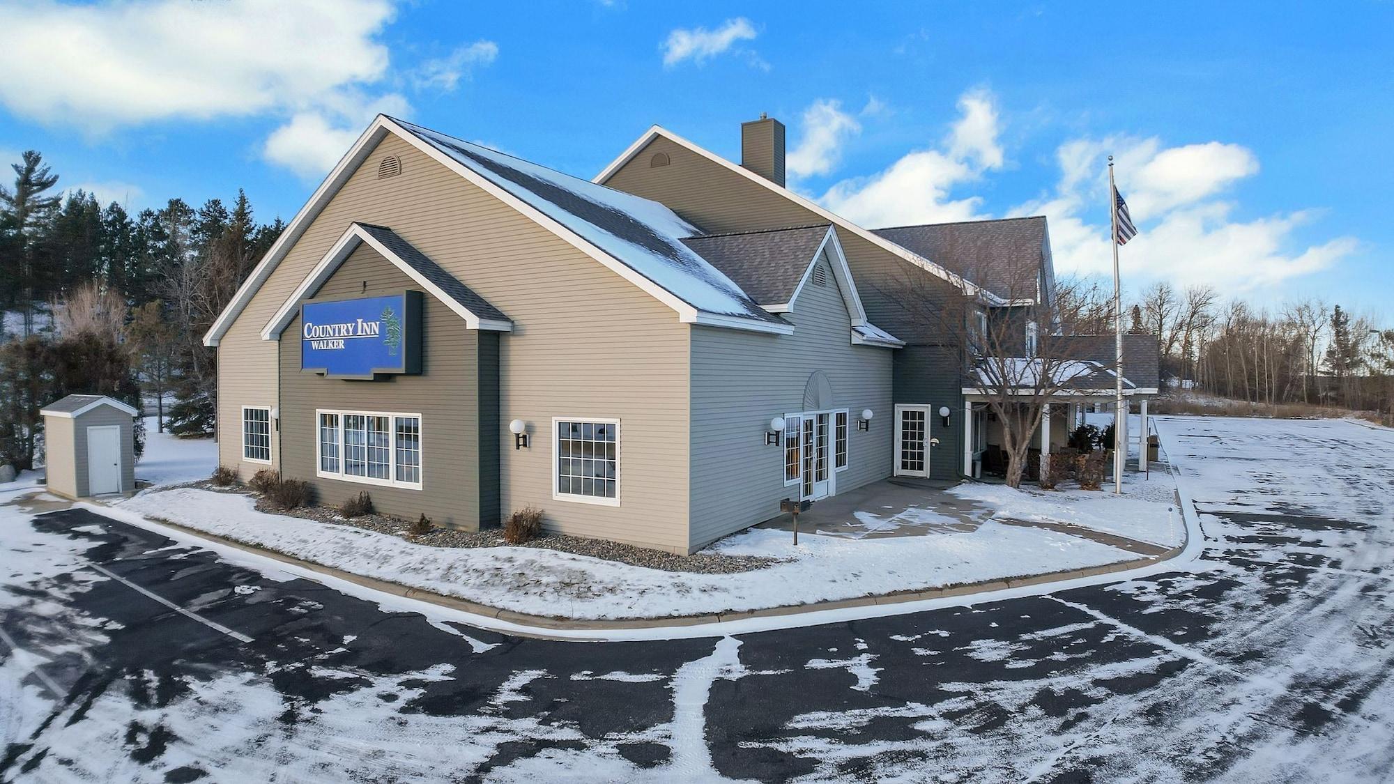 Vista Exterior Country Inn Walker