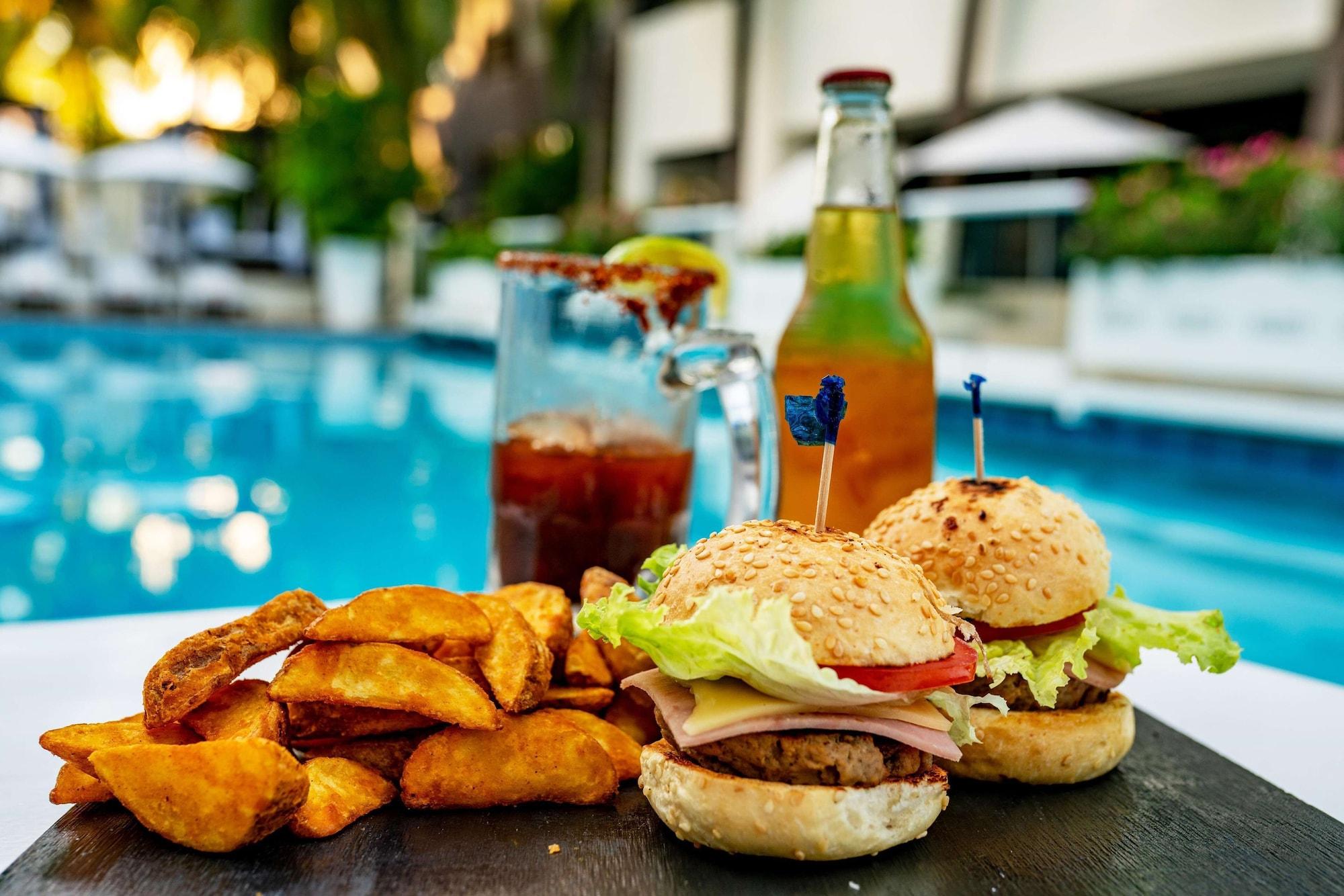 Restaurant Smart Cancun The Urban Oasis