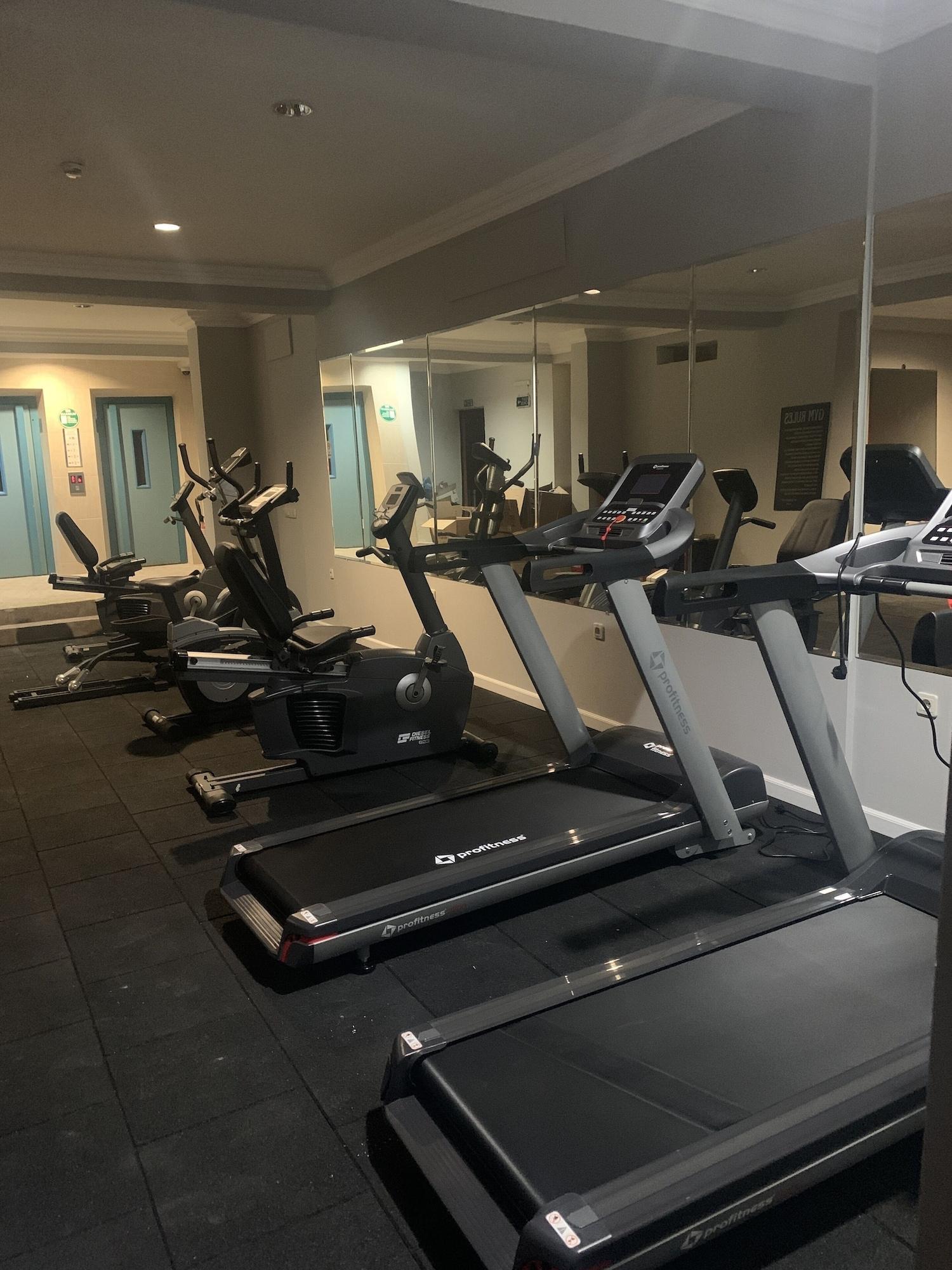 Gimnasio May Flower Apart Hotel