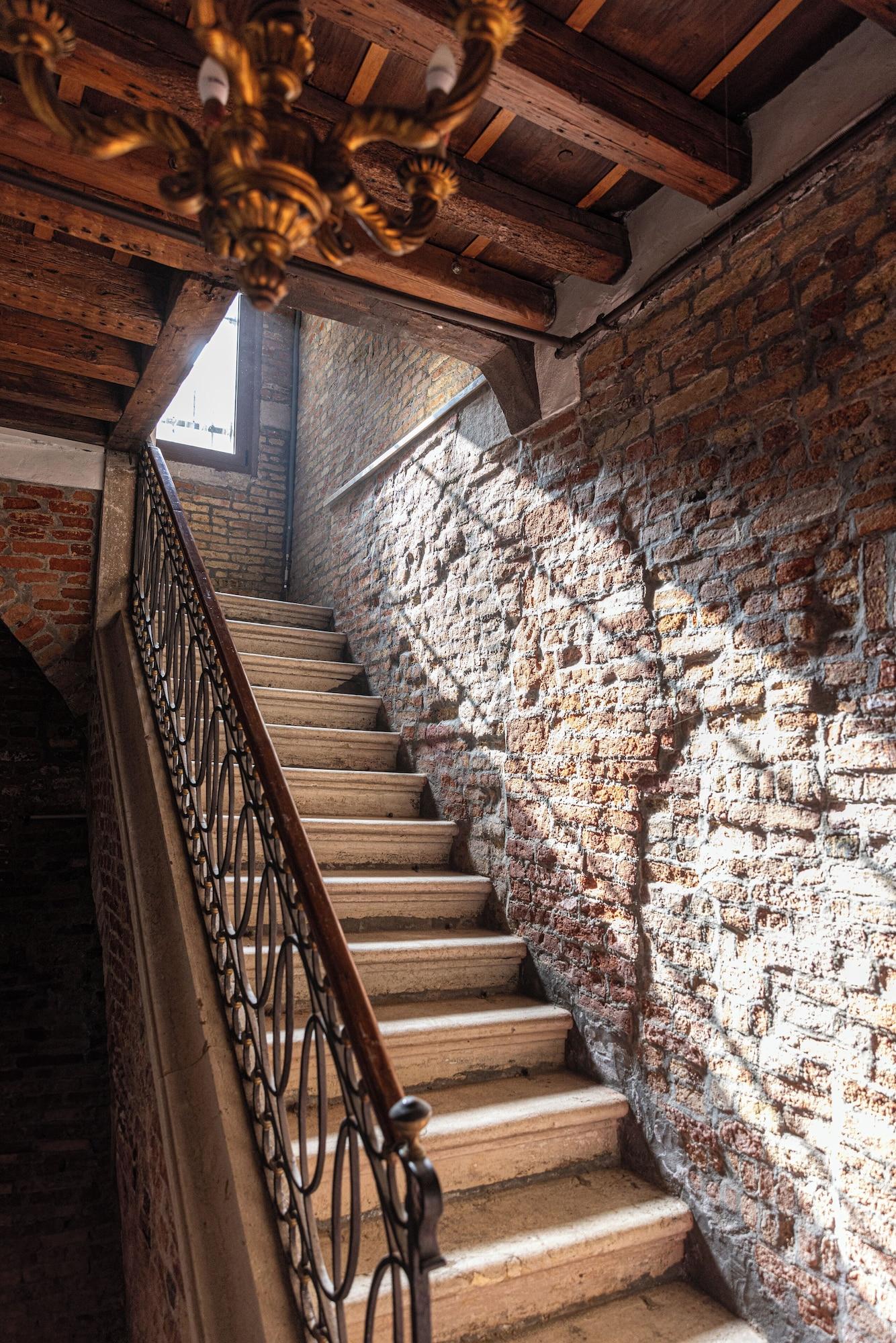 Varios Antico Portego