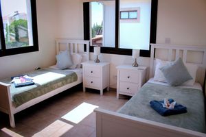 Alquiler Vacacional - Luxury 3 bedroom villa, private heated pool, beautiful gardens, Winter lets