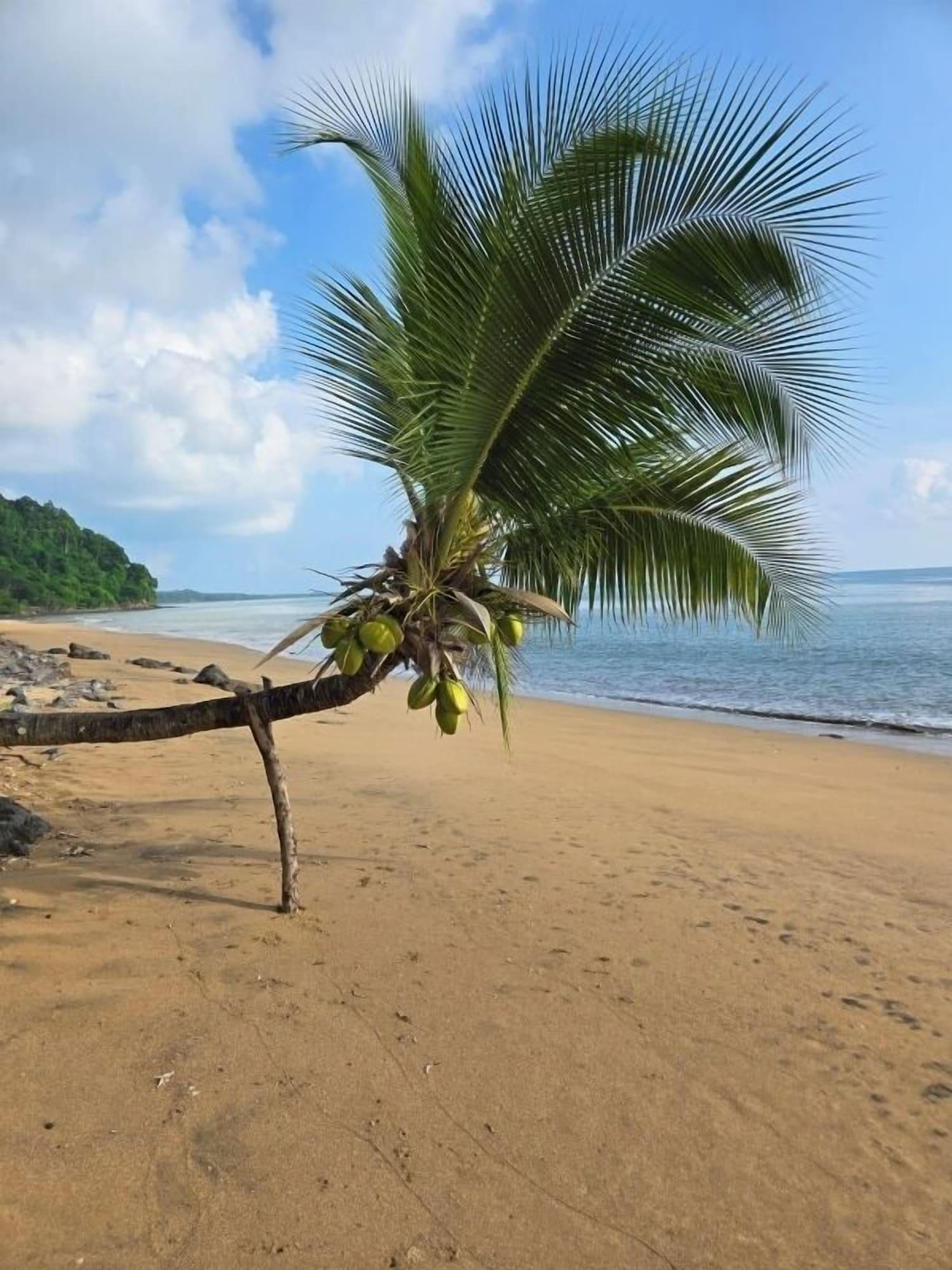 Playa Manga Soa Lodge