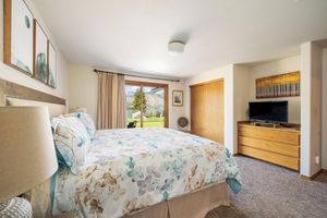 Alquiler Vacacional - Wapato Point Pool Side Home Sleep 8, 3 Bed 2.5 Bath, Lake Views by Outdoor Pool