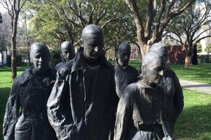 Actividad - Lucky Treasure Hunt: The Golden Shamrock in Dallas - City Exploration Game!