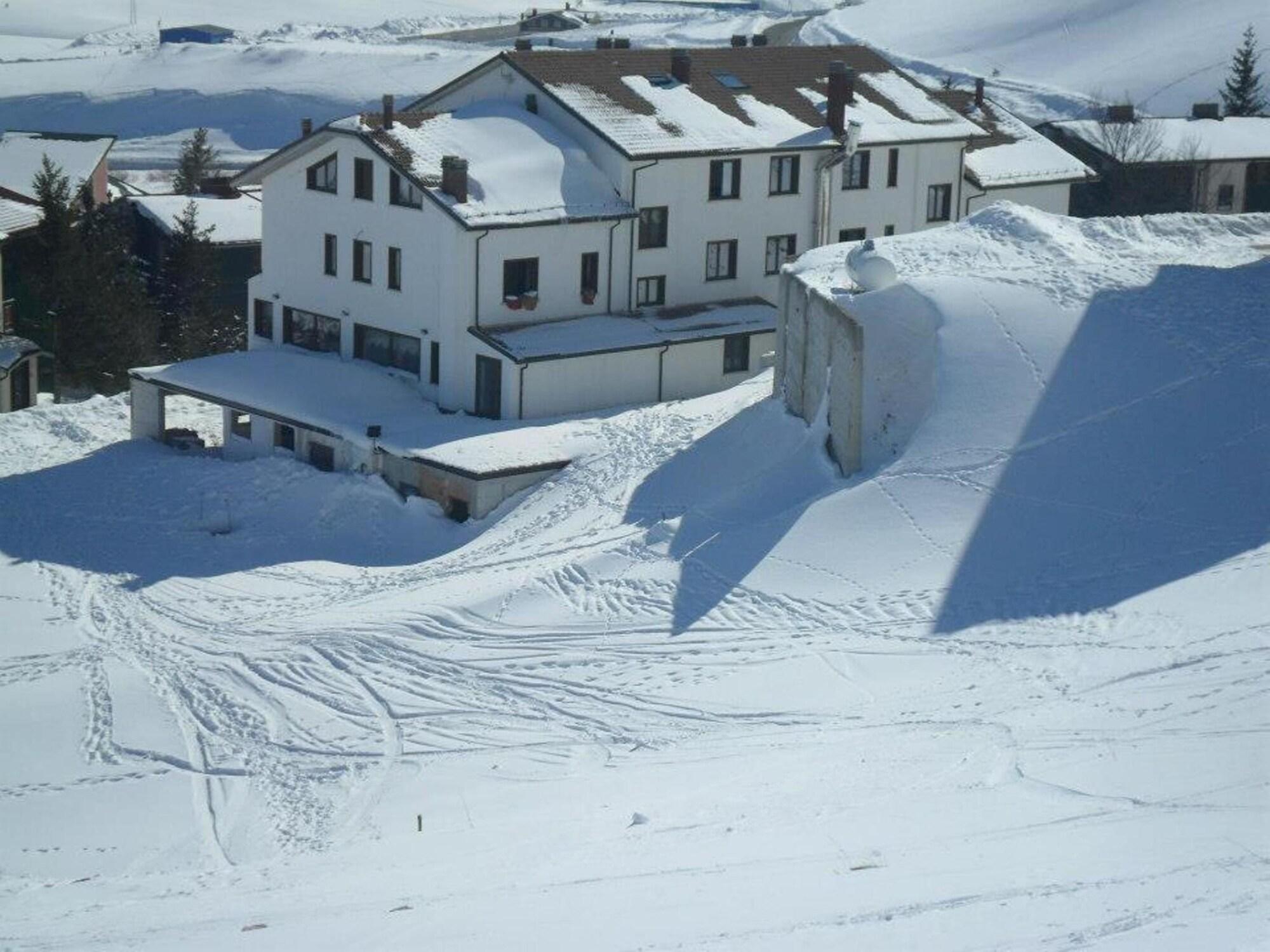 Varios Hotel LuSi