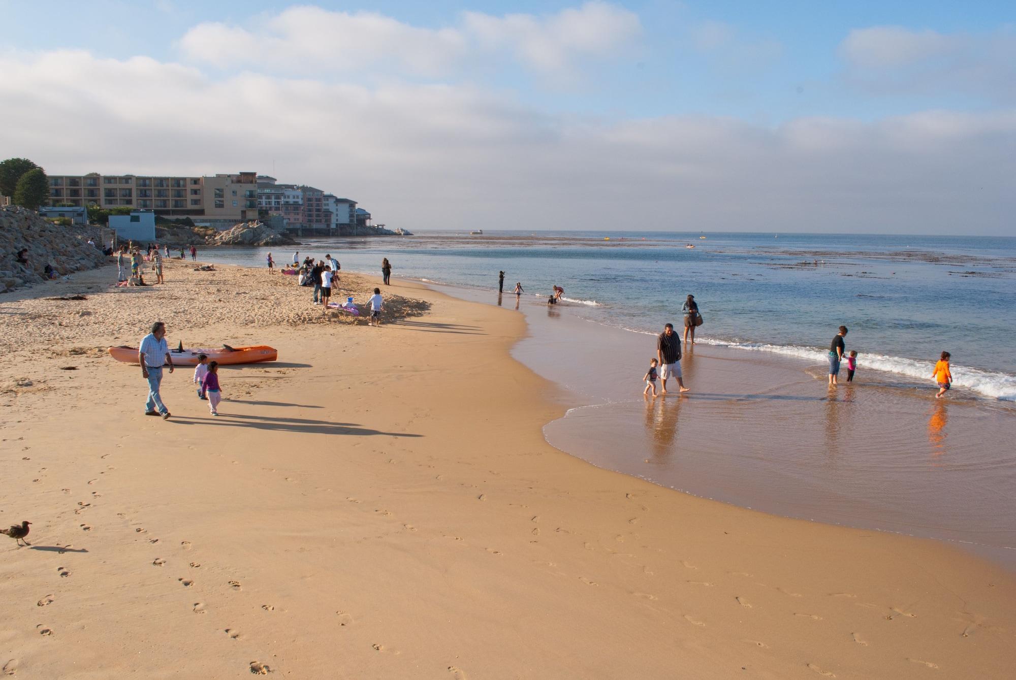 Playa Monterey Bay Inn