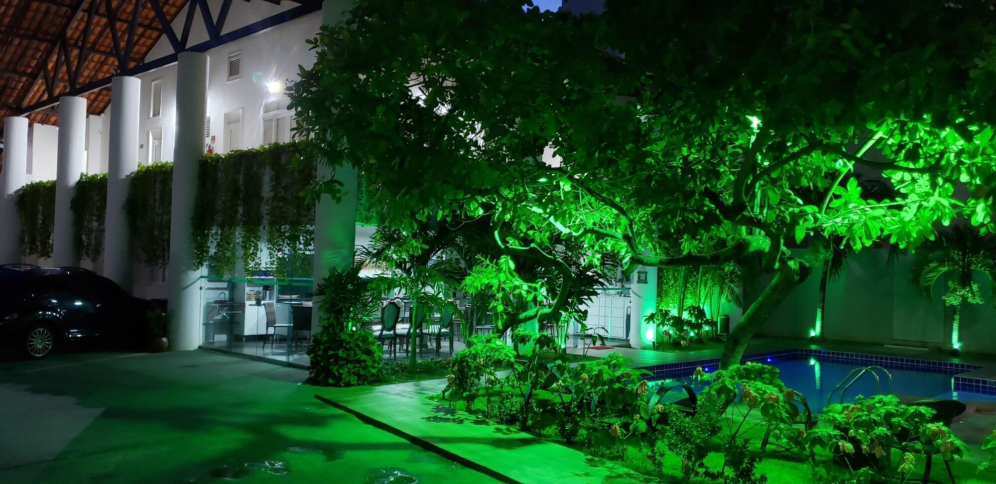 Vista da fachada Live In Fortaleza Hotel