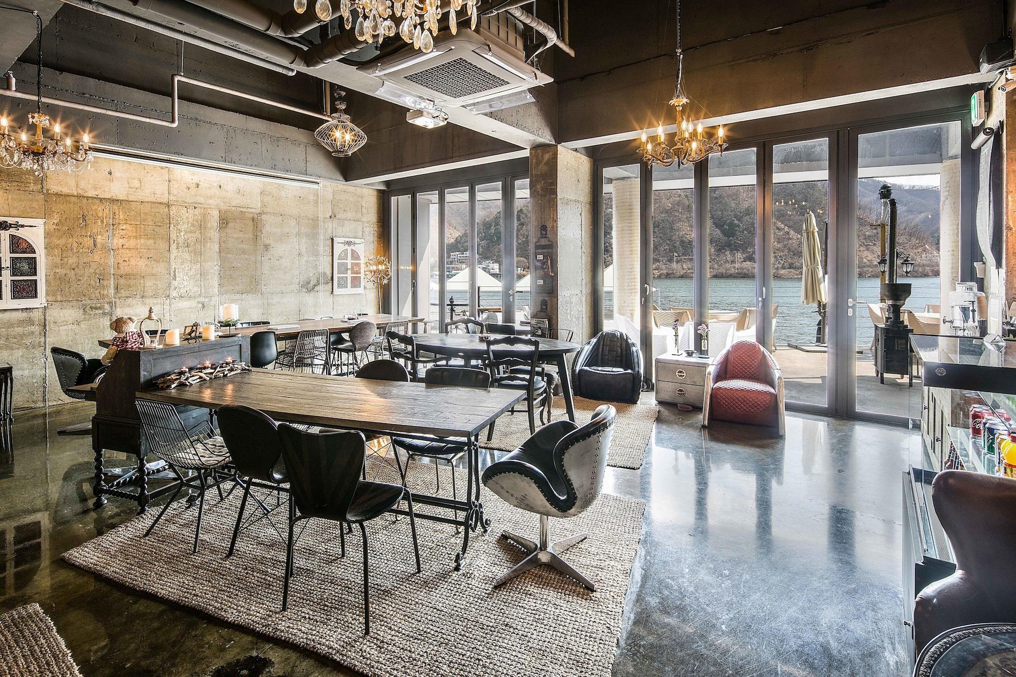 Bar/Salón SS Resort