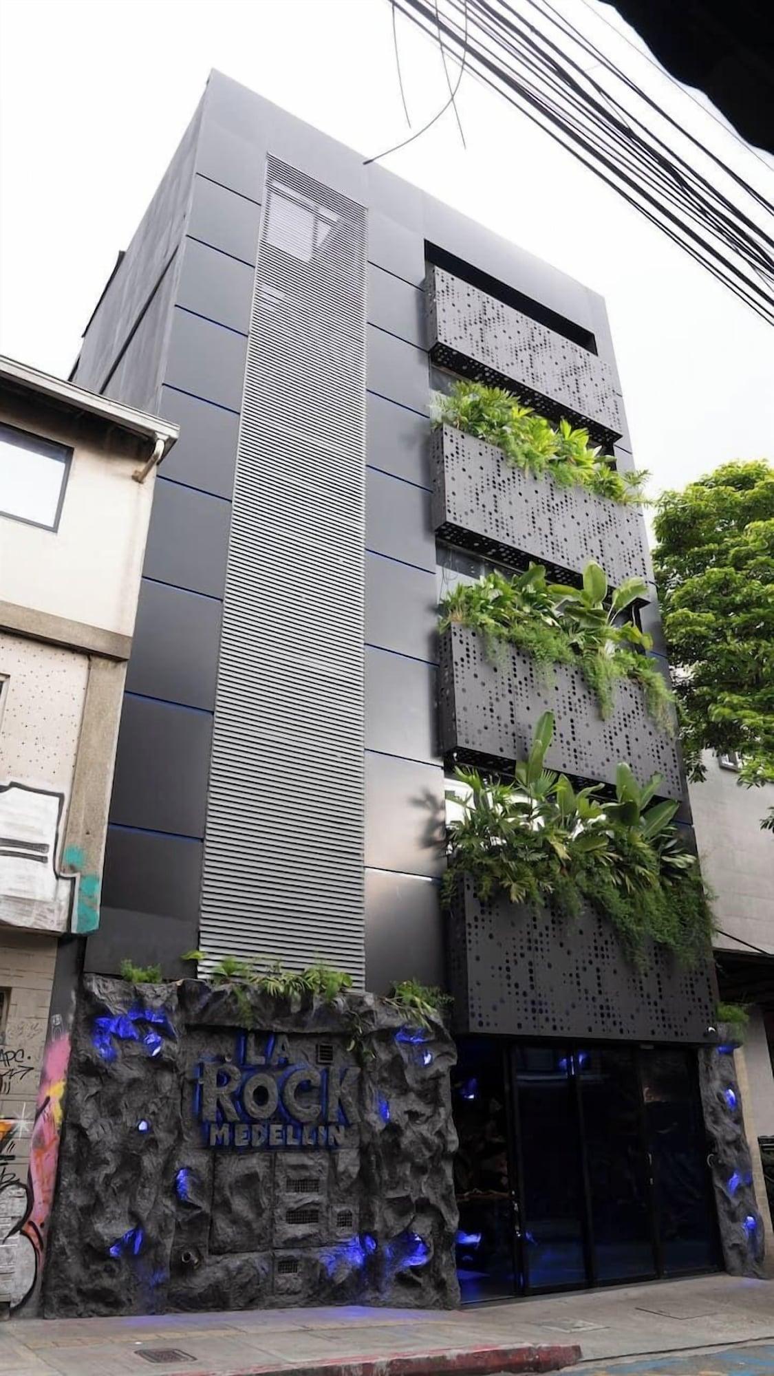 Vista Exterior La Rock Medellin