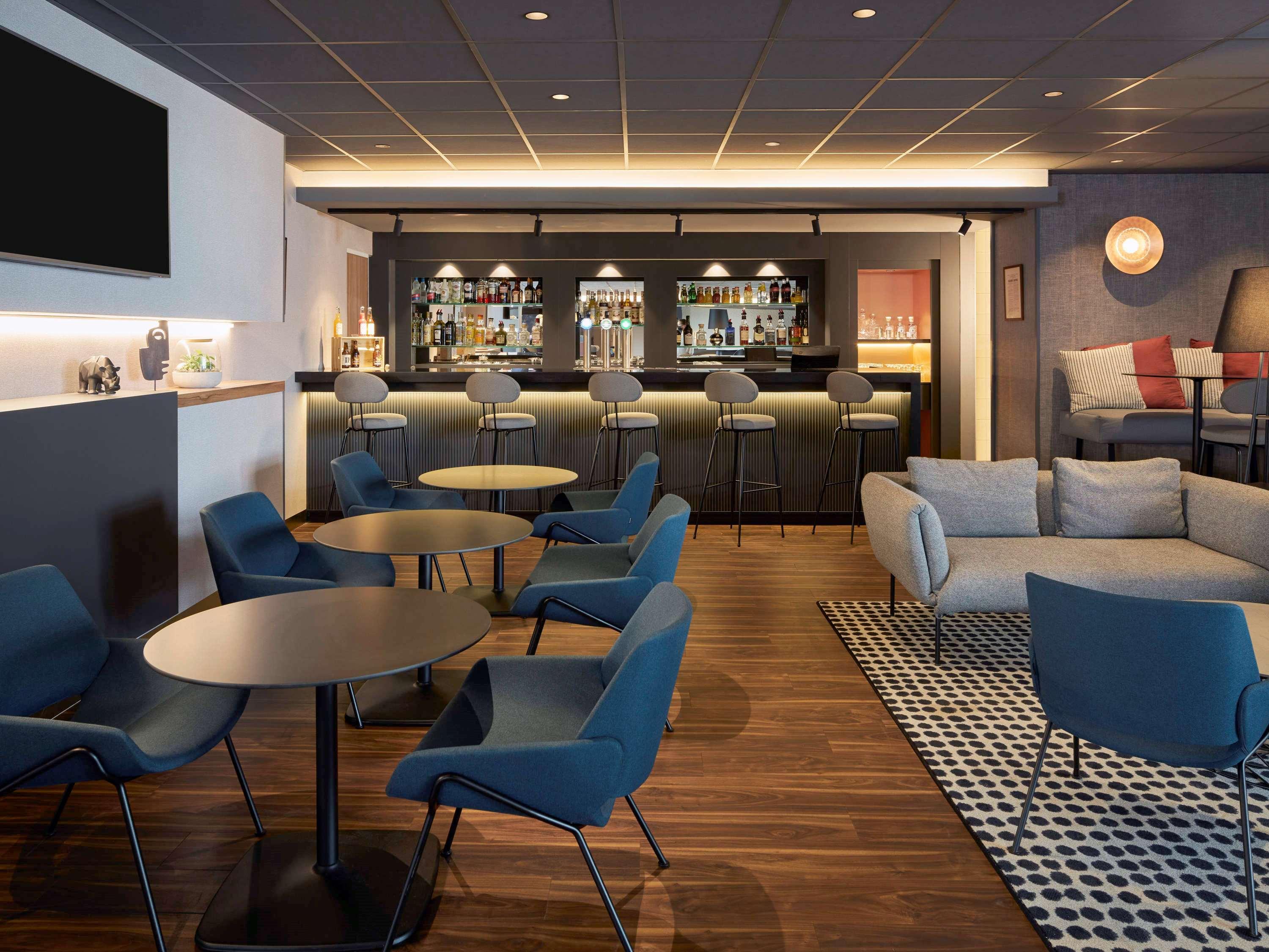 Bar/Salón Novotel Massy Palaiseau