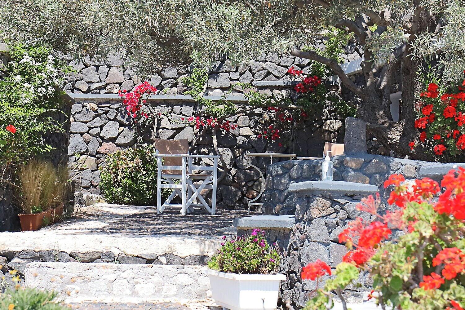 Vista Lobby Phaos Santorini Suites
