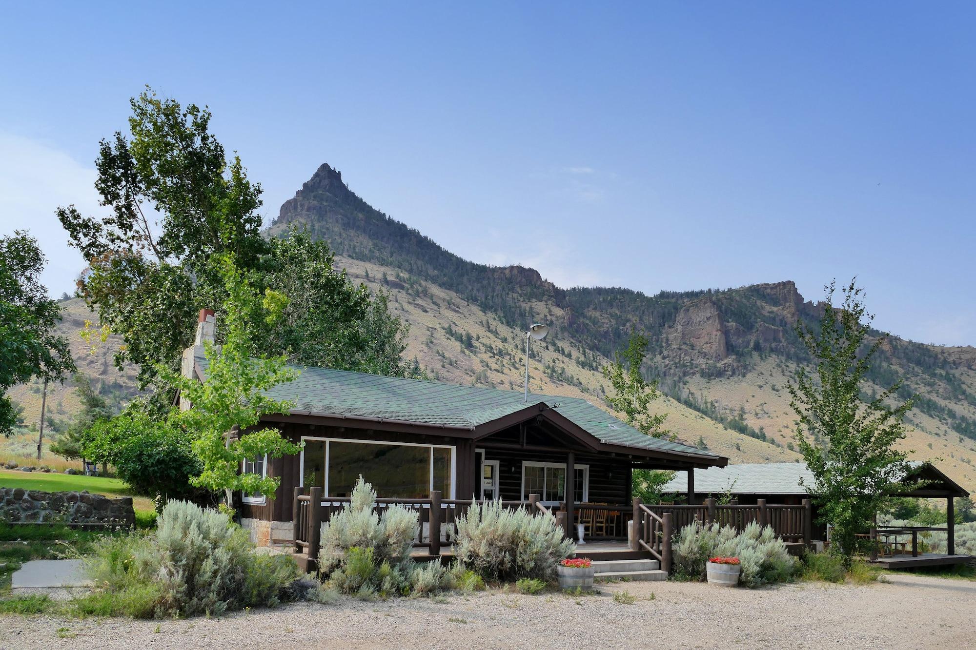 Restaurant Trail Shop Inn