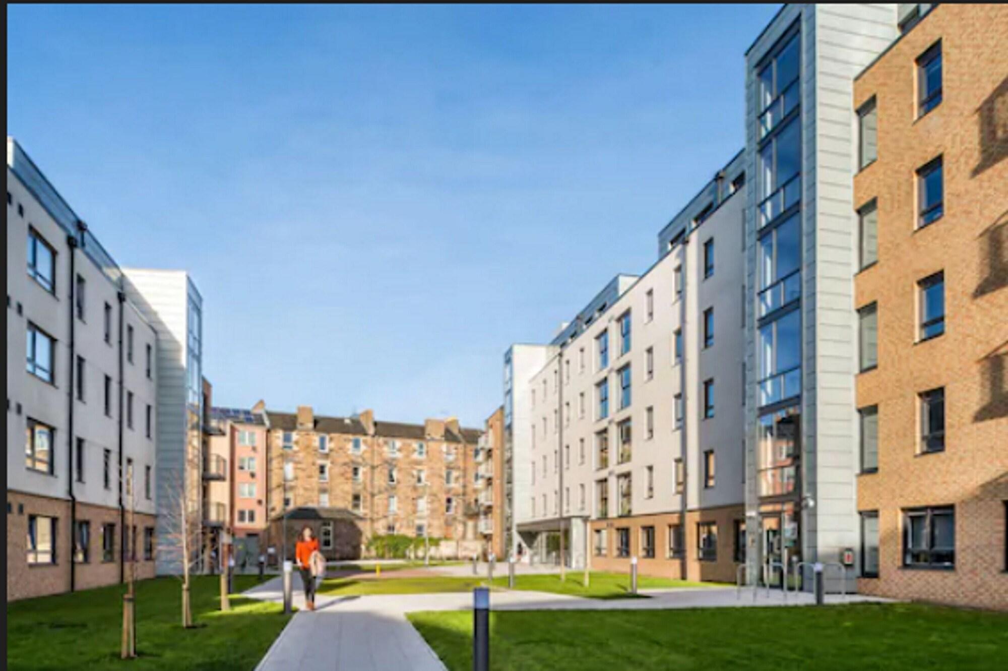 Varios Destiny Student Murano - Campus Accommodation