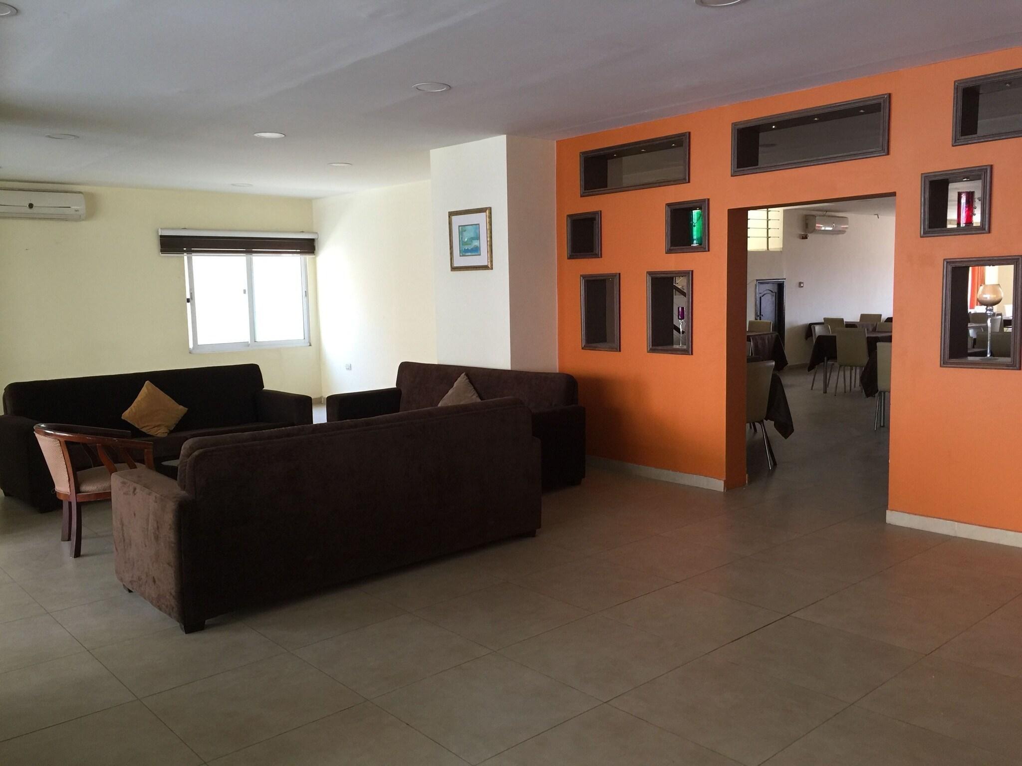 Vista Lobby Zaina Plaza Hotel