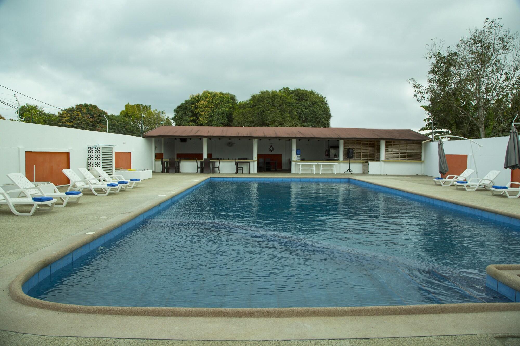 Vista Piscina Hotel RC Tonsupa