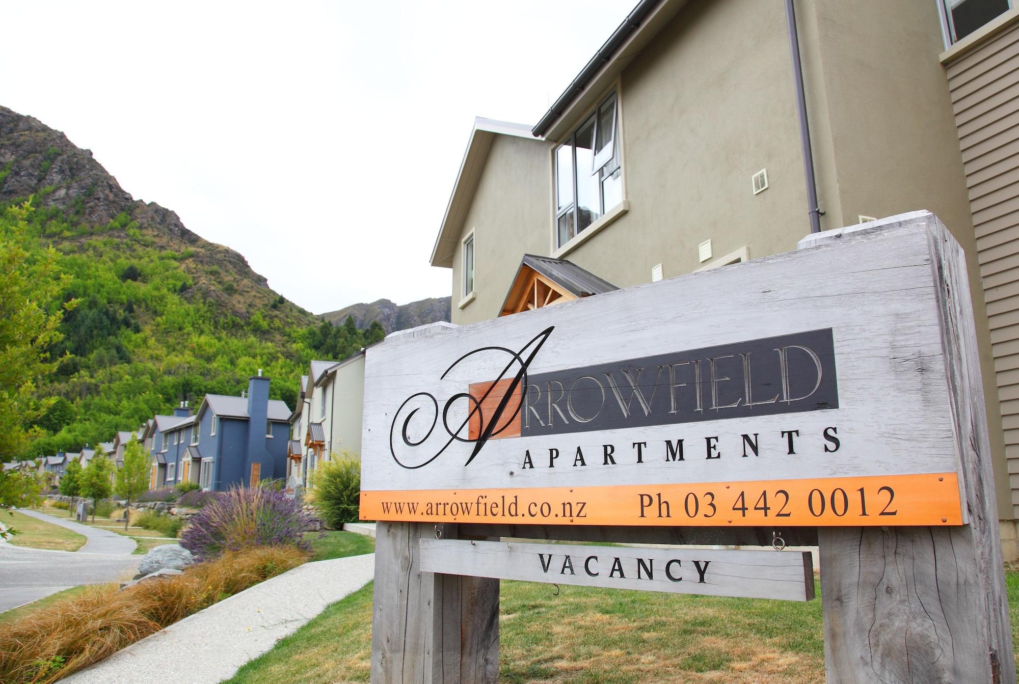 Vista Exterior Arrowfield Apartments