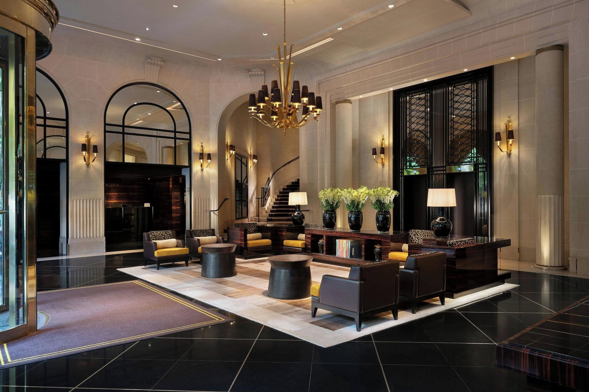 Vista Lobby Prince de Galles, a Luxury Collection Hotel, Paris