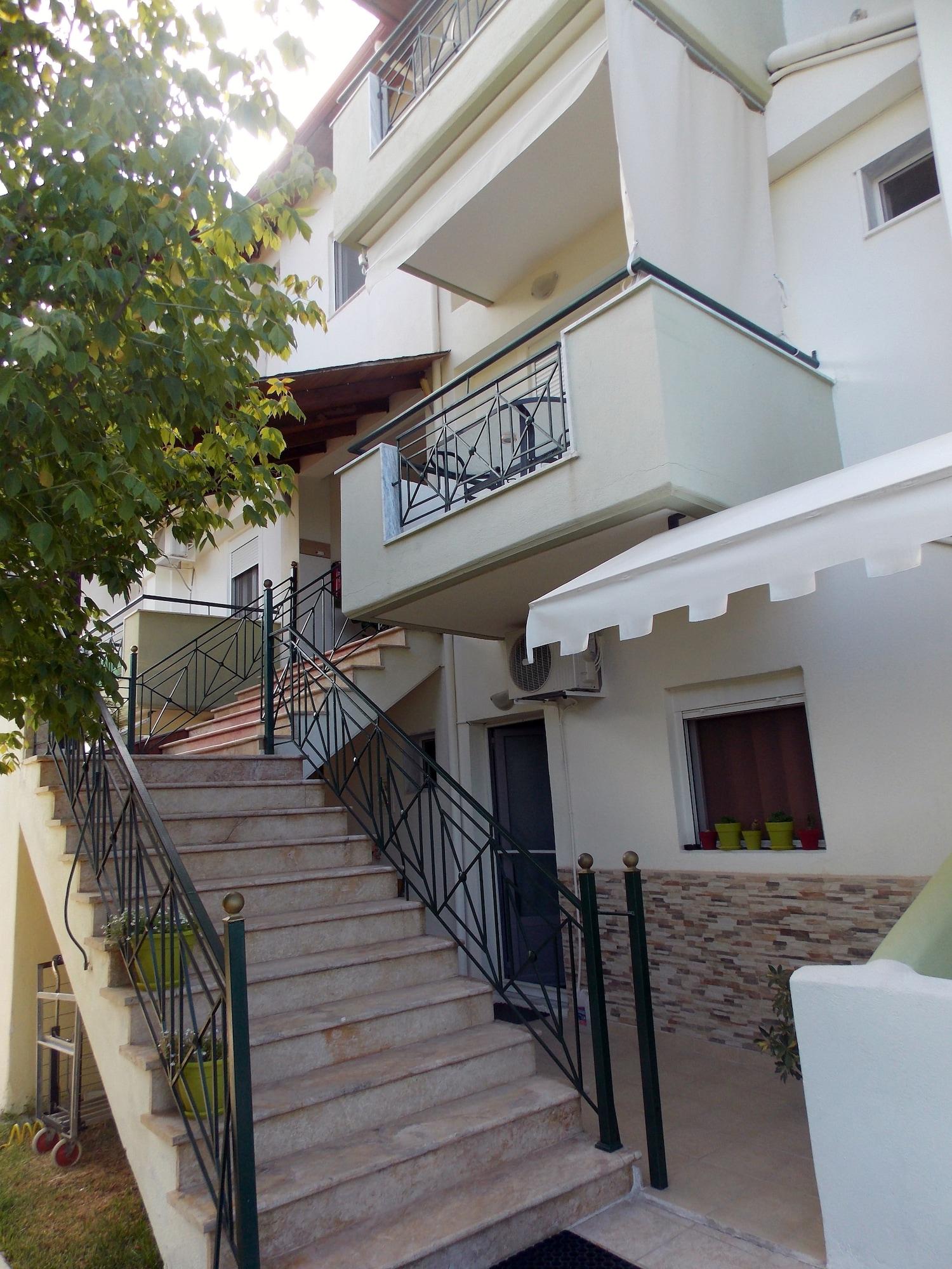 Vista Exterior Nikos Apartments