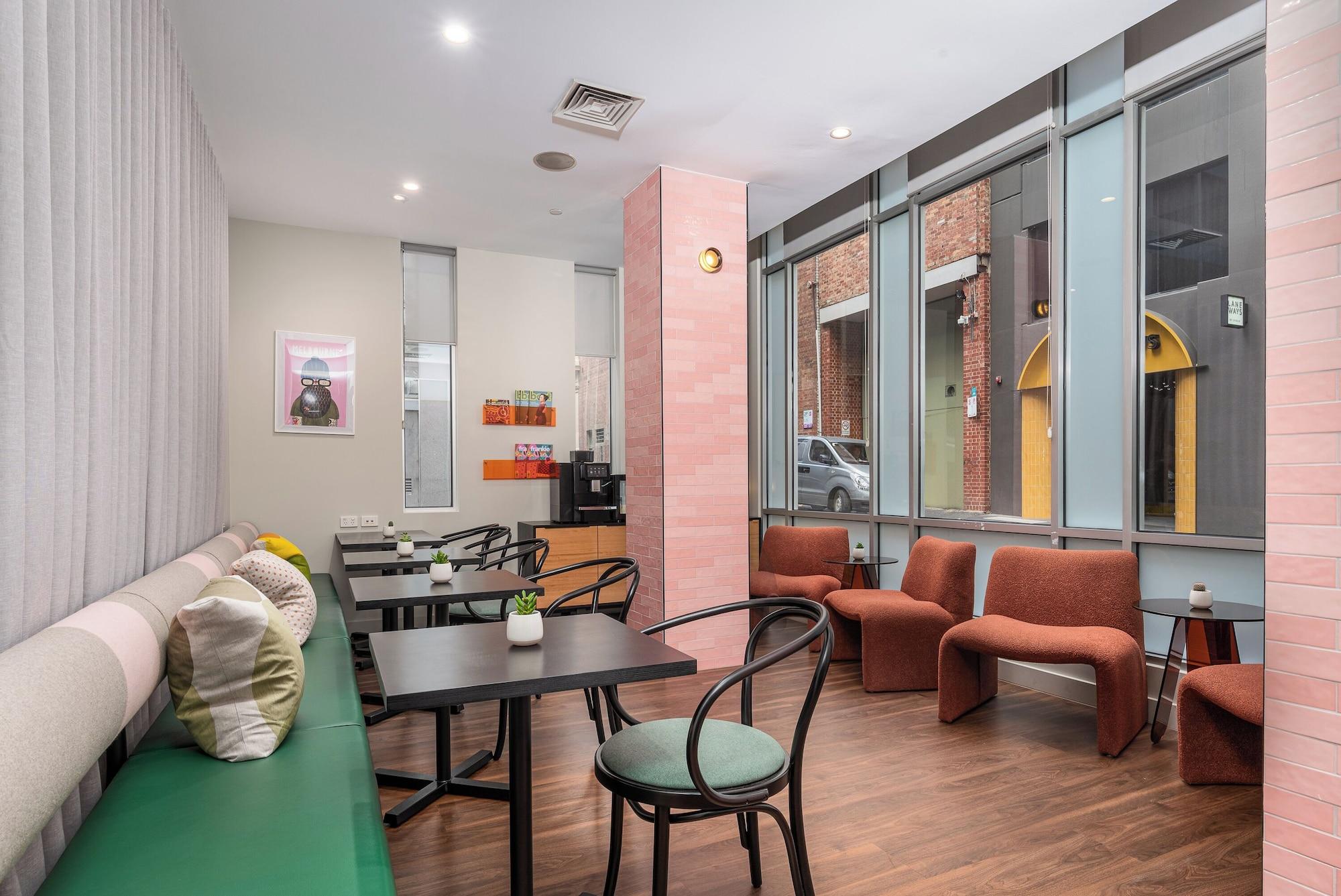 Varios City Limits Hotel