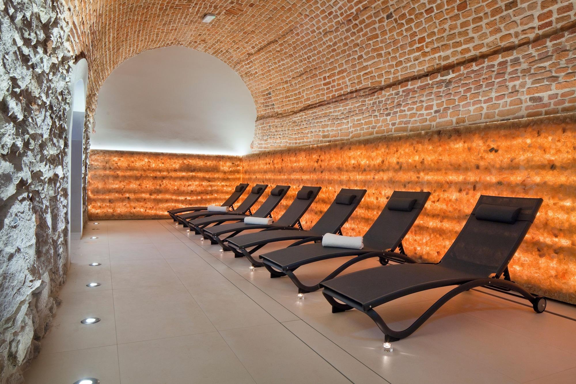 Spa Wyndham Grand Krakow Old Town