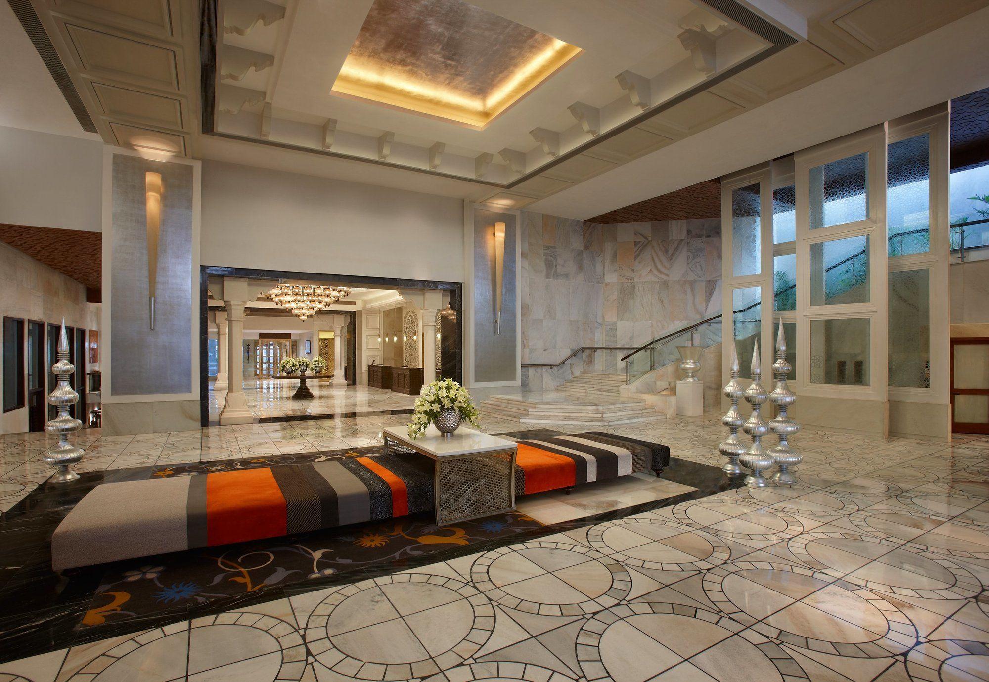 Vista Lobby ITC Mughal