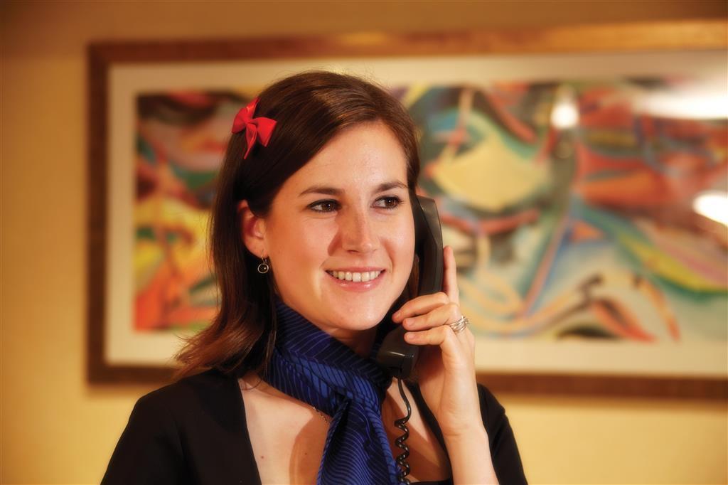 Vista Lobby Best Western Tiverton Hotel