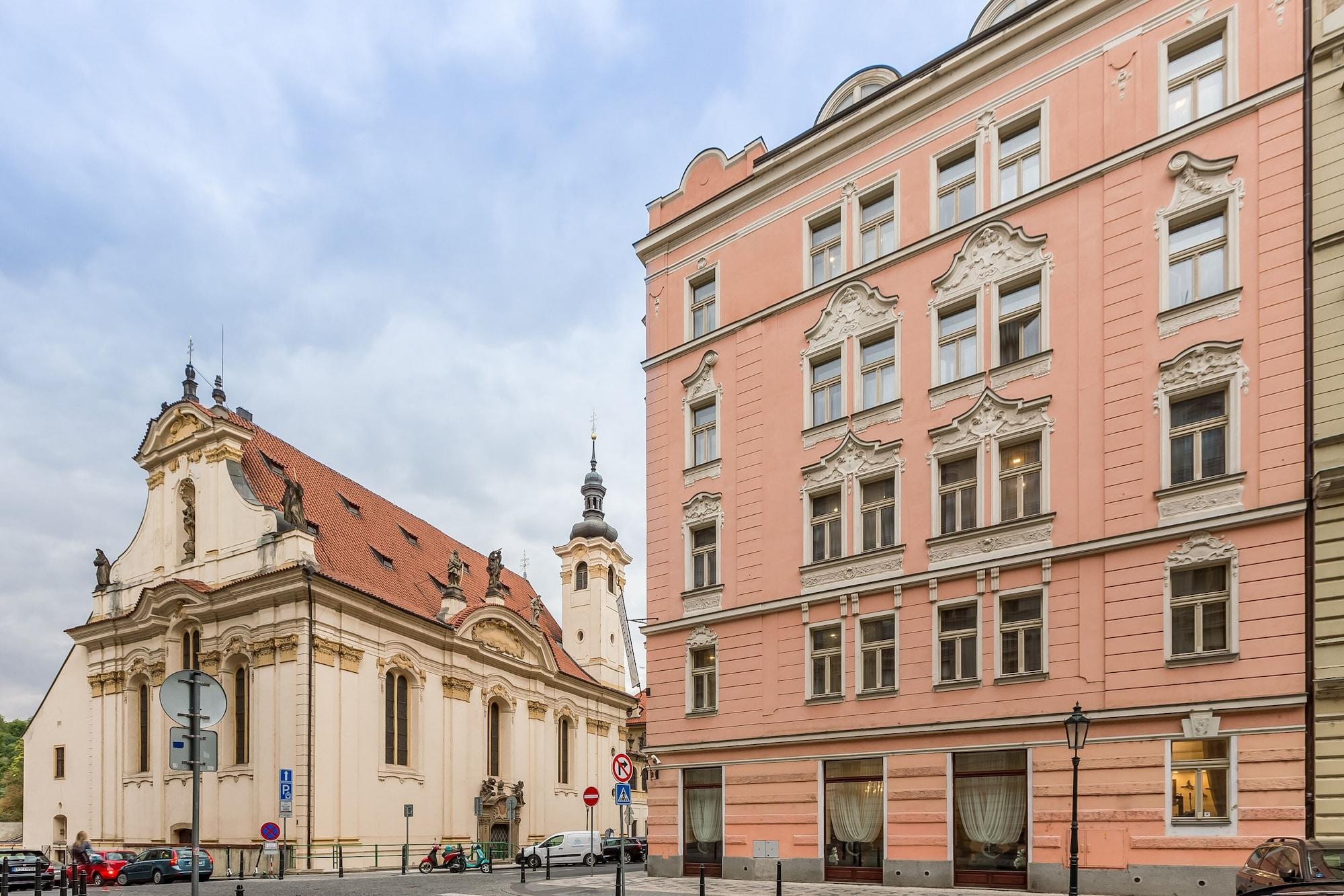 Vista Exterior Hotel Caruso Old Town Prague