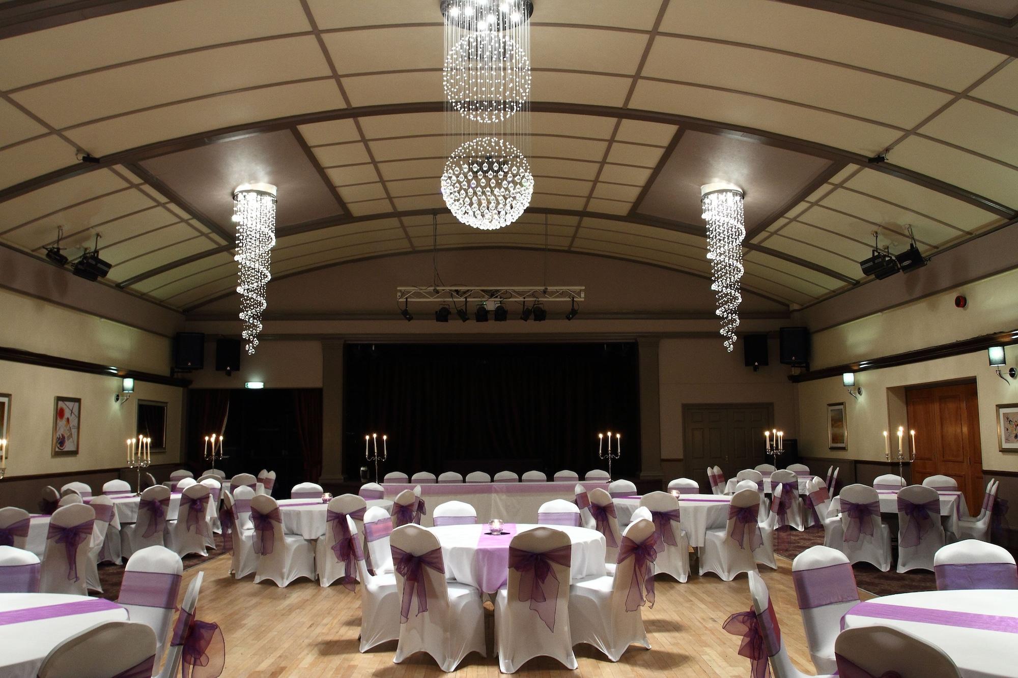 Salón de Baile The Raven Hotel - Inn