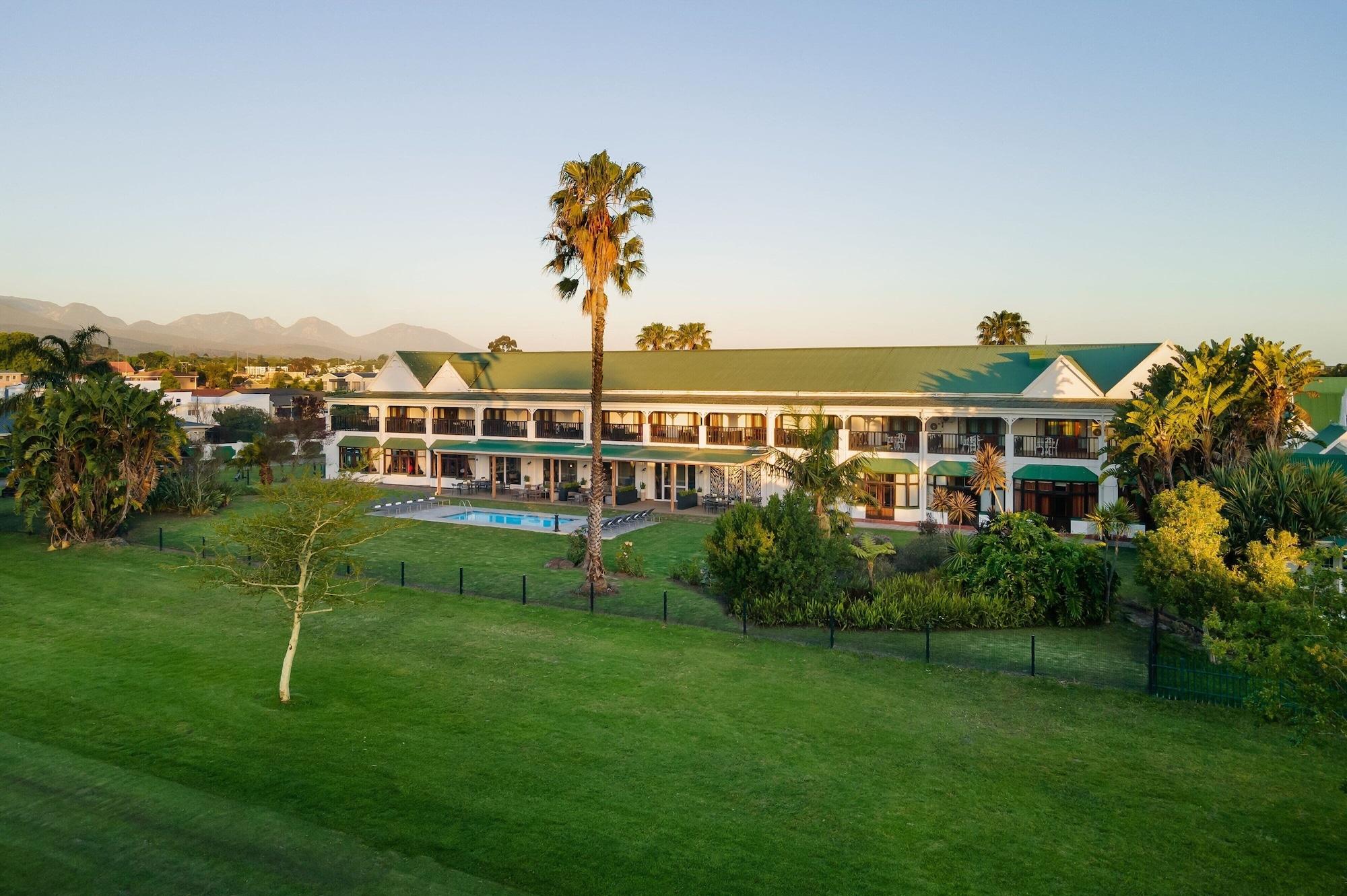 Vista Exterior Protea Hotel by Marriott George King George