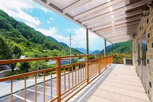 Alojamiento - Danyang Bom Pension