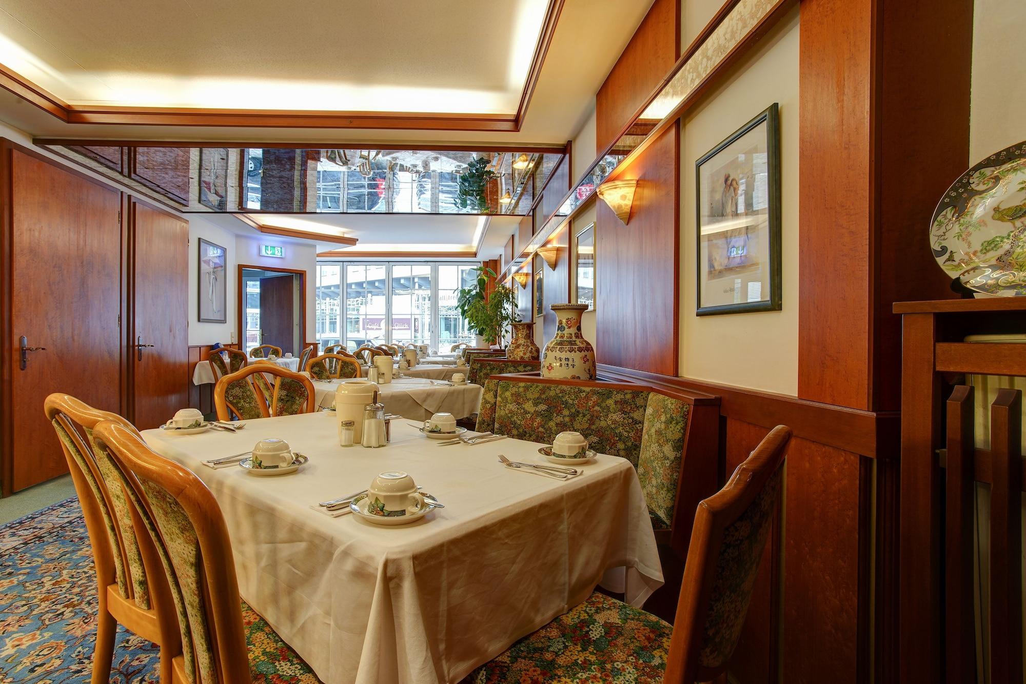 Restaurant Centro Hotel Arde Koln, Trademark Collection by Wyndham
