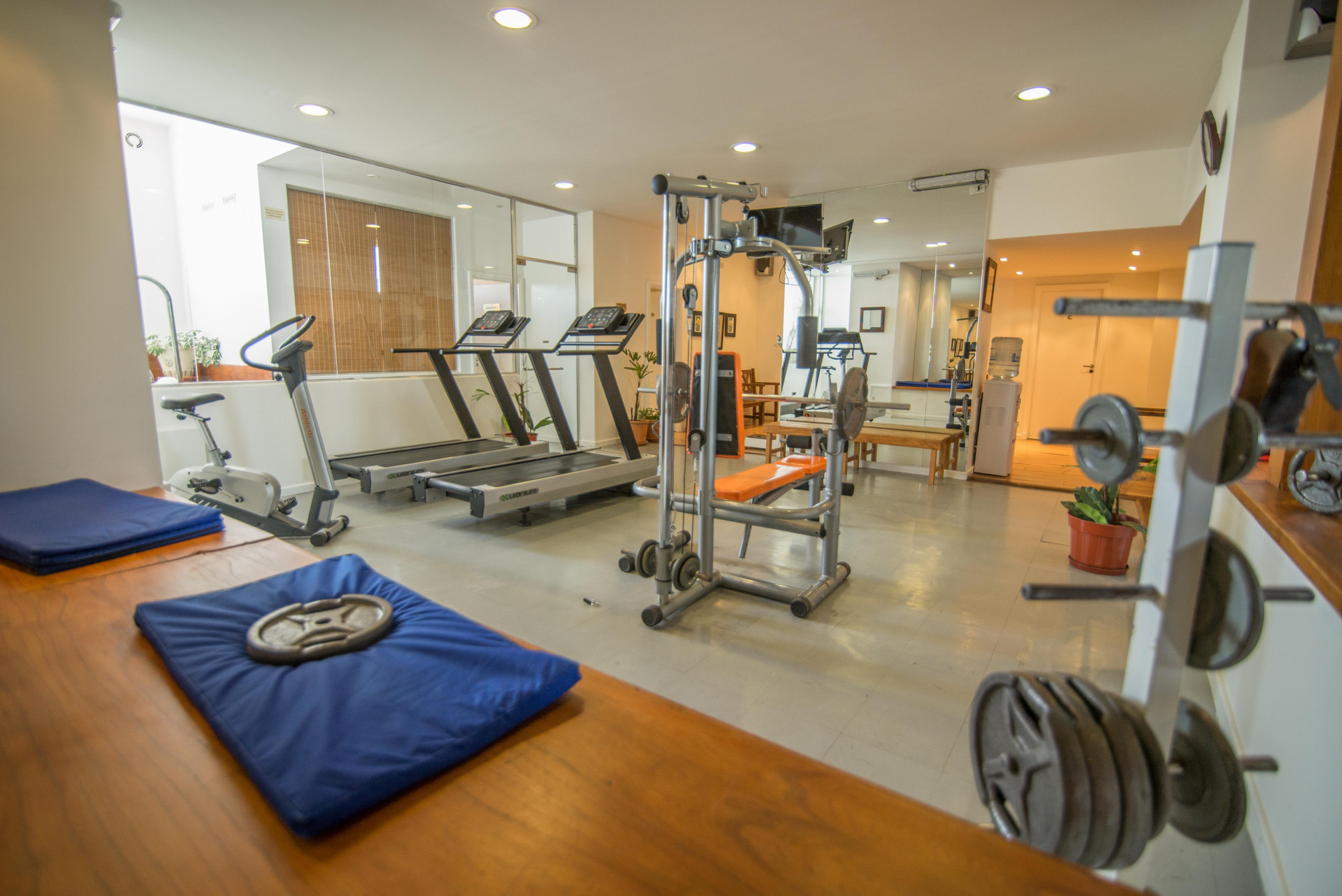 Gimnasio Dos Reyes Hotel