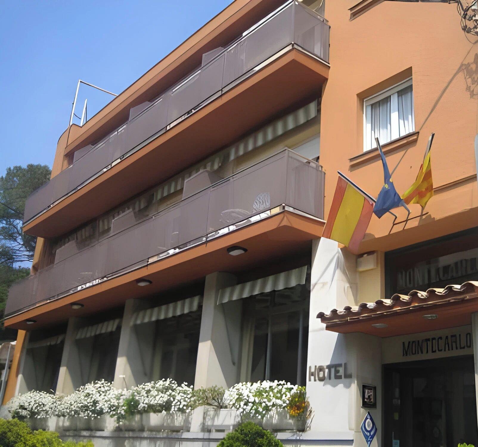 Vista Exterior Hotel Medium Montecarlo